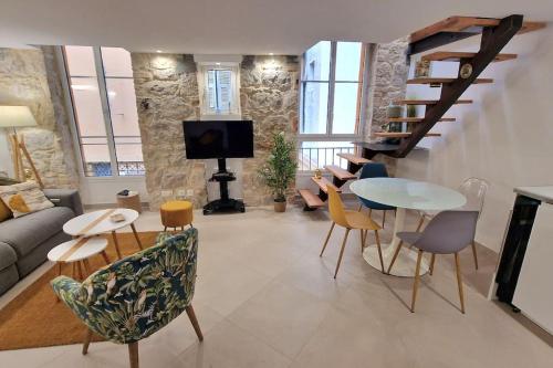 T3 duplex cosy & calme au port - Tram