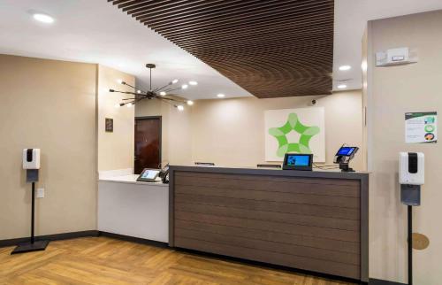 a lobby with a counter with two computers on it at Extended Stay America Premier Suites - Nashville - Vanderbilt in Nashville
