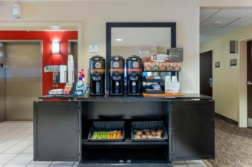 Tetera y cafetera en Extended Stay America Suites - Fremont - Warm Springs