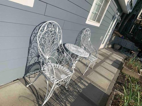 Φωτογραφία από το άλμπουμ του Sweetest Suite Downtown σε Salmon Arm