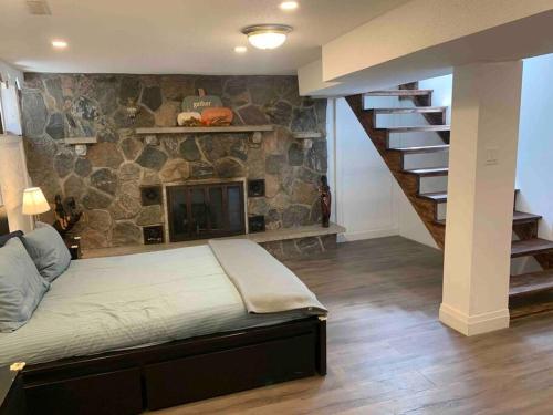 Adorable Basement (Private/Separate Entrance) with 2 Bedroom & 1 WC