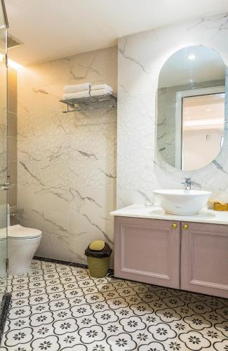 Ένα μπάνιο στο Ngan Ha 2 Apartment