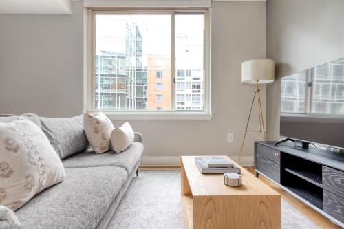 Ảnh trong thư viện ảnh của Foggy Bottom 1br w wd pool gym nr Georgetown WDC-652 ở Washington