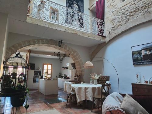 Posezení v ubytování La Belle Epoque près de Nimes et Uzes