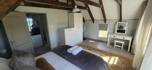 Cama o camas de una habitación en Allview Selfcatering Apartments Jacobsbaai