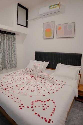 Postel nebo postele na pokoji v ubytování Hotel Royal Accord