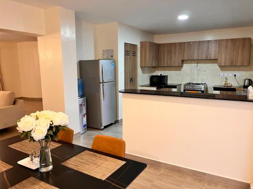 Kuchyň nebo kuchyňský kout v ubytování Midtown Executive Suites CBD With Large Balcony