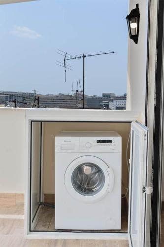 LIV - View and the City Studio in Athens
