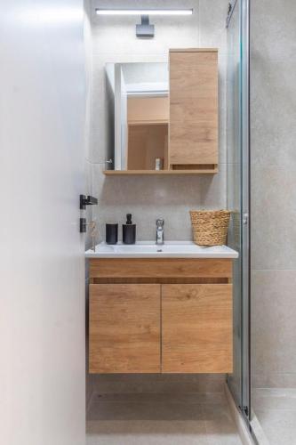 LIV - Modern Flat in Kolonaki