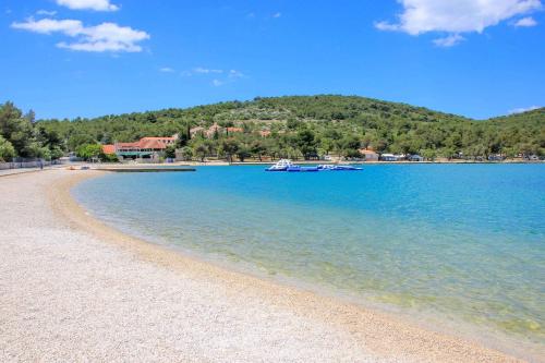 Φυσικό τοπίο κοντά σε αυτή η παραθεριστική κατοικία