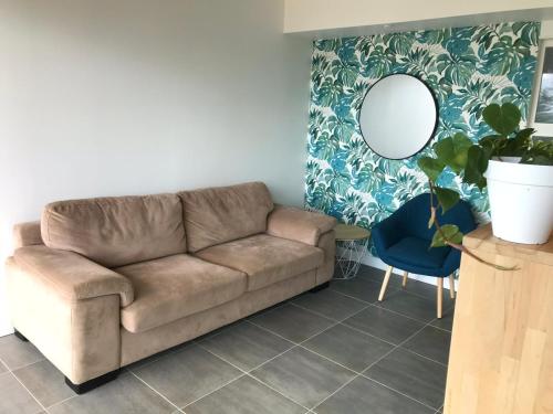 Posezení v ubytování Le Bleu Horizon - T2 - Jacuzzi - Vue mer