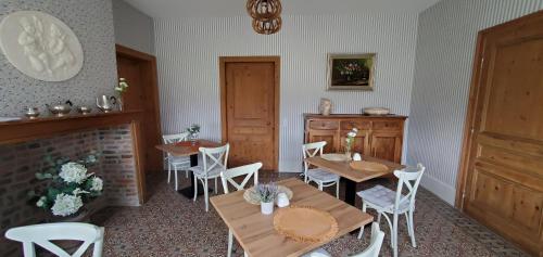 Restaurace v ubytování La Maison de nos Parents