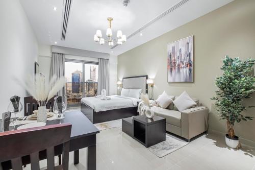 Daniels Cityscape Studio at Elite Downtown
