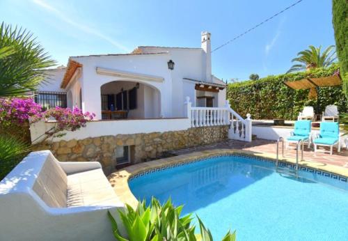 Photo de la galerie de l'établissement La Caleta - Maison 4 personnes - à 5 mns de L'Arenal, à Jávea