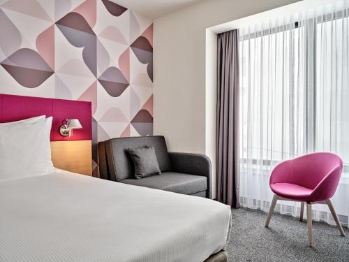 Holiday Inn - Warsaw City Centre by IHG — Quiet street view
