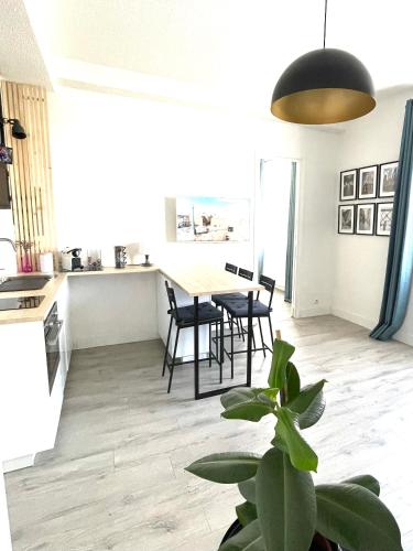 Charmant T2 Saint Raphael centre historique