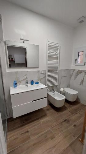 Ένα μπάνιο στο Vigarani Apartments