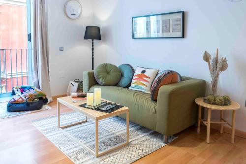 Housing Plaza de la Merced by SharingCo