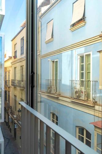 Housing Plaza de la Merced by SharingCo