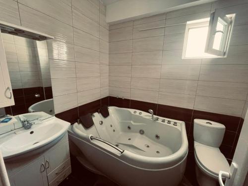Koupelna v ubytování Hotel Konstantin