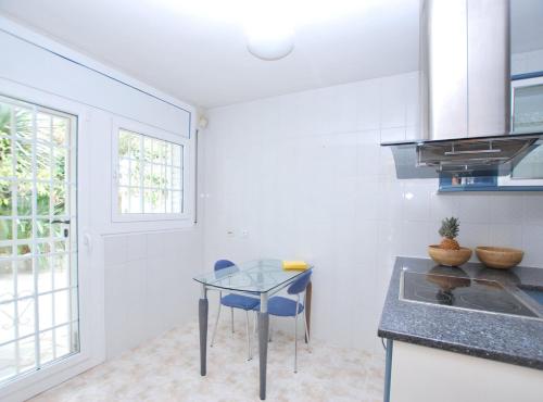 Η κουζίνα ή μικρή κουζίνα στο Sunny house