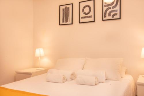 Cozy 1BR in São Vicente by LovelyStay