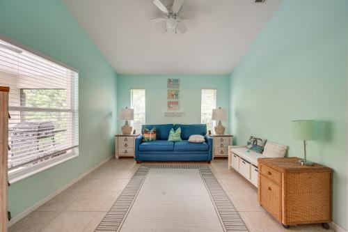 Istumisnurk majutusasutuses Marco Island Vacation Rental Heated Pool and Lanai!