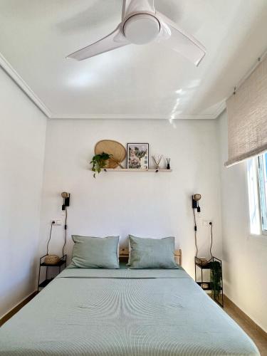 Casa Canarias en Alicante, playa y piscina