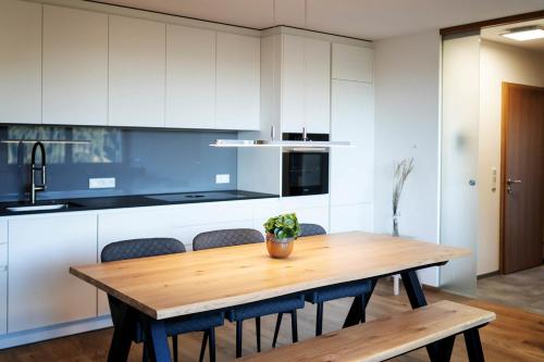 Gallery image of Berg Aparts - Top 6 - Faschina - mit Sauna & 2 Bädern in Fontanella