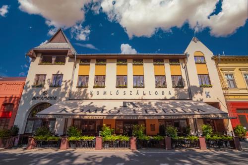 Budova, v ktorej sa hotel nachádza