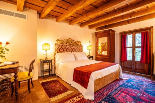 A bed or beds in a room at Villa Carrara La Spada