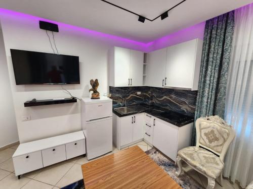 Kuchyň nebo kuchyňský kout v ubytování Tirana Class House