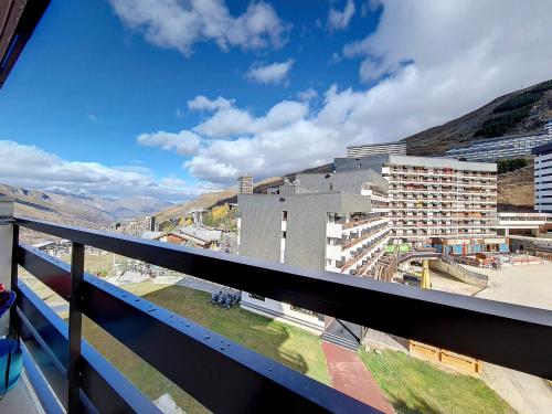 Appartement spacieux 3 pièces, au pied des pistes, balcon - FR-1-344-971