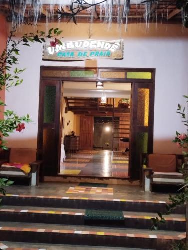 a view of the entrance to the hall of roles at Pousada Umbudendê in Barra Grande