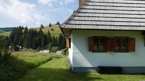 Cesta z mesta na Huty