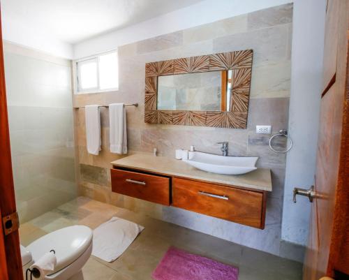 Koupelna v ubytování 1 hab mas sofacama, hermosa vista a la piscina