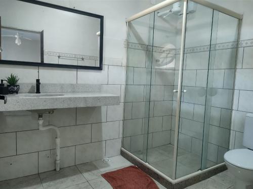 Ένα μπάνιο στο Casa Espaço Pérola