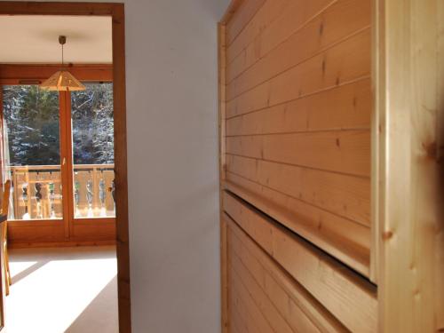 Appartement cosy proche des pistes avec balcon et parking