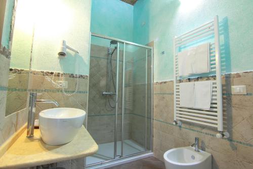 Un baño de SU PASSU Country House