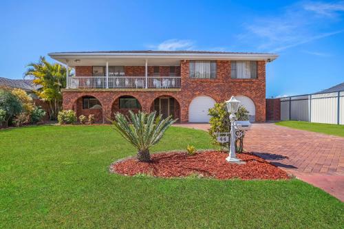 Gallery image of 44 Hibbard Drive in Port Macquarie