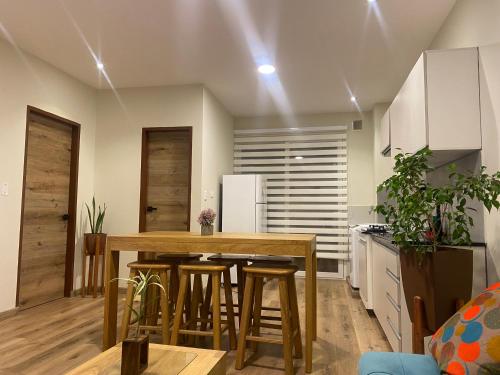 Η κουζίνα ή μικρή κουζίνα στο Americas Apartment
