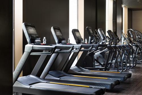 Pusat kecergasan dan/atau kemudahan kecergasan di Guangzhou Marriott Hotel Baiyun