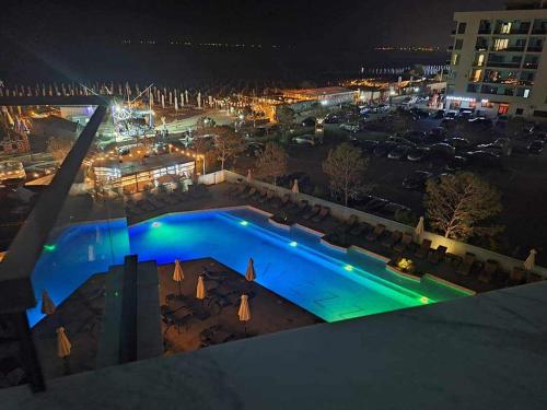 Kolam renang di atau dekat dengan Infinity by Seaside Holding