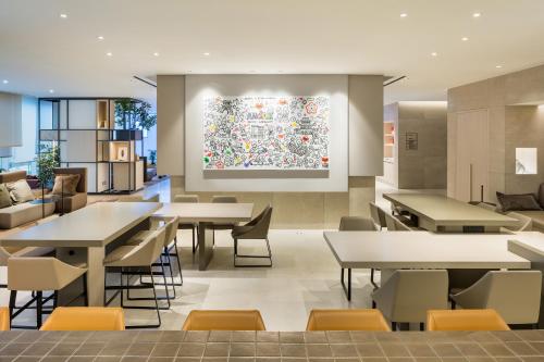 Гостиная зона в Andaz Seoul Gangnam, By Hyatt