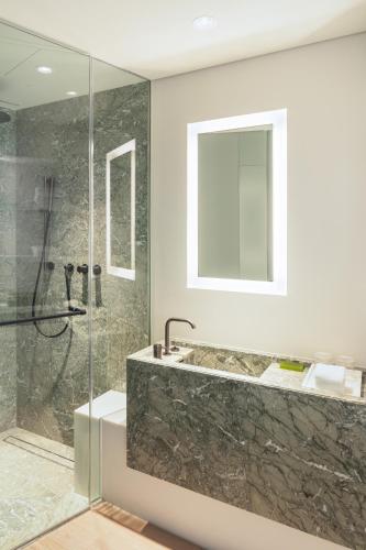 Ванная комната в Andaz Seoul Gangnam, By Hyatt
