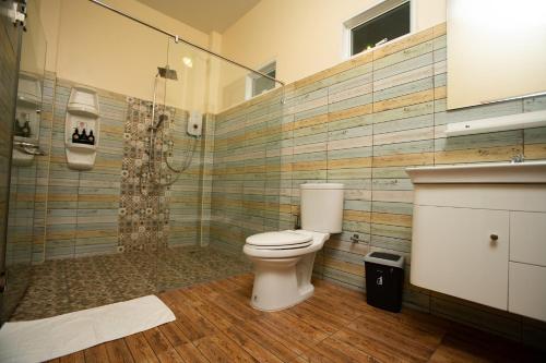 Un baño de วิลล่าขุนวิเชียรพานิช