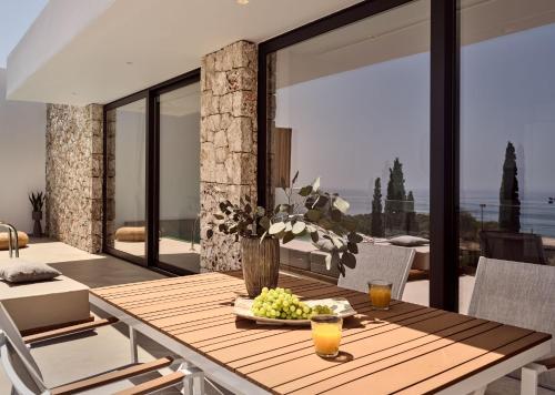 Fotografie z fotogalerie ubytování The Sall Suites Complex B - Iconic Sea Views, by ZanteWize v destinaci Agios Nikolaos
