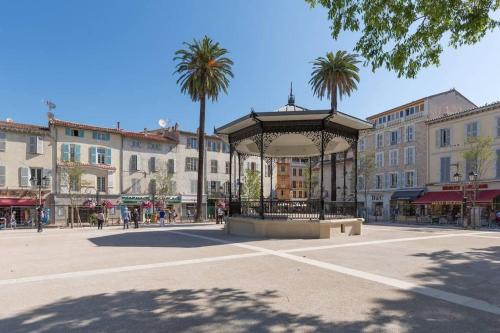 Antibes : Beau studio en plein centre ville