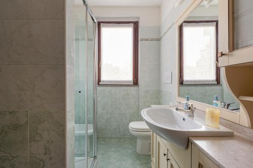 GuestHost - Apartment with Balcony nearby M3 Subway Yellow Line