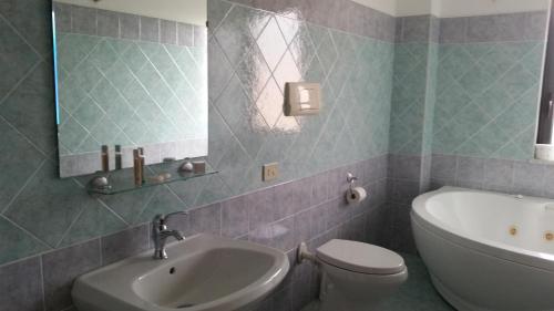 Phòng tắm tại Residence Mareblu